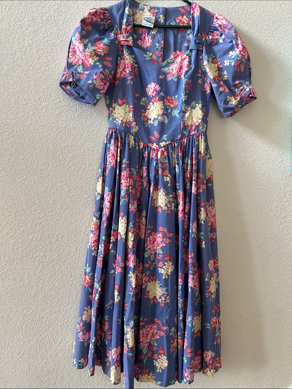 Laura Ashley dress 10 1980s vintage floral 100% cotton periwinkle Like New